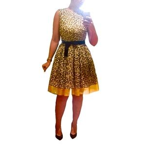 RED by VALENTINO DAISY EMBROIDERED DRESS 44 NWT